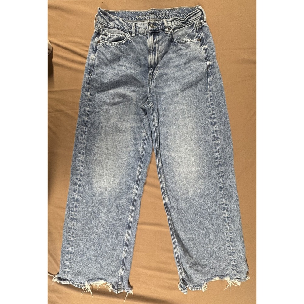 American Eagle Super High-Rise Baggy Wide-Leg Light Wash Denim Jeans Women's 8